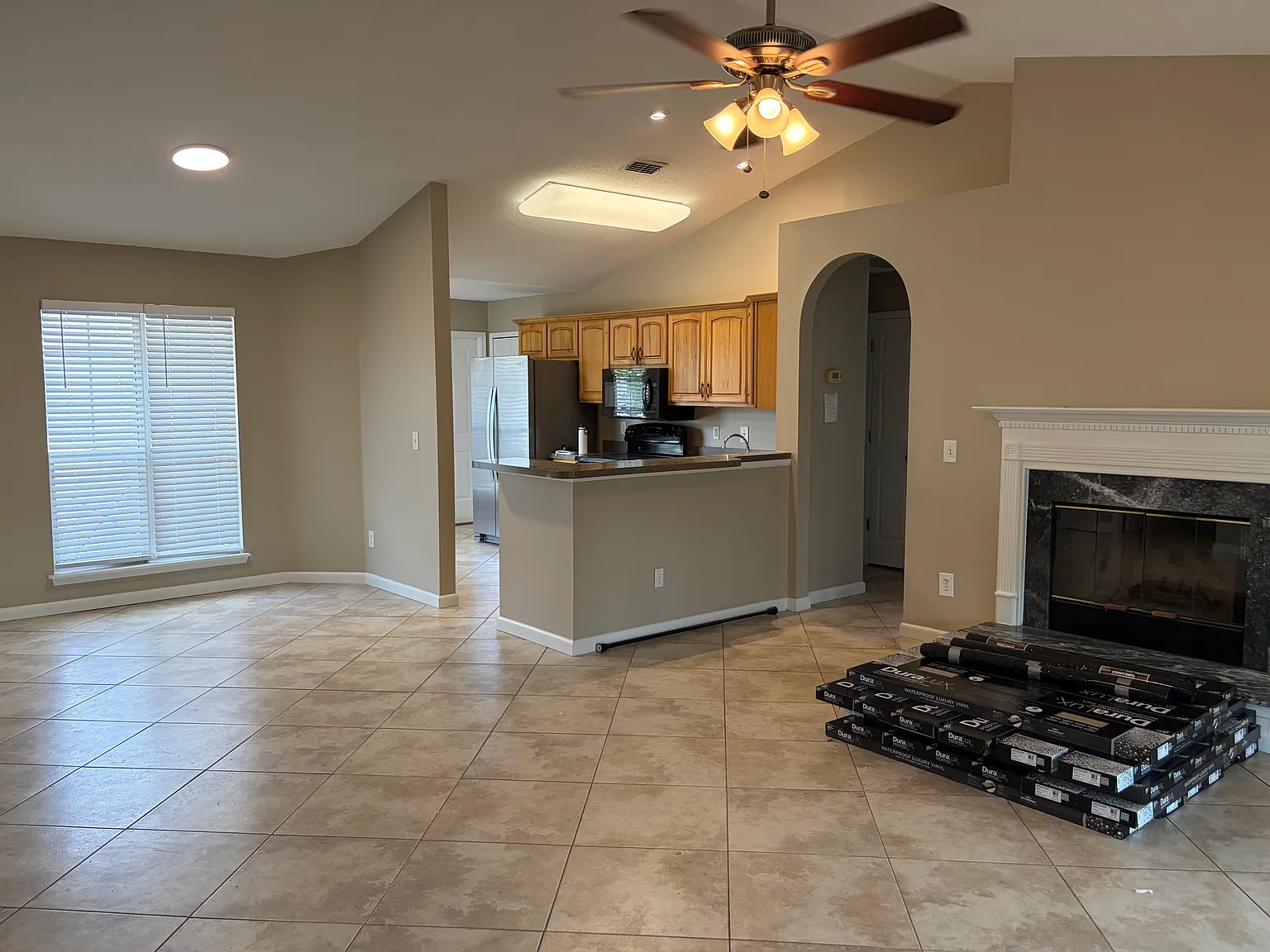 3 bed, 1496 sqft, $2,000 — Photo 3