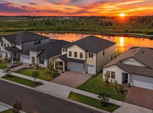 9471 Runaway Breeze Dr, Land O Lakes, FL 34637