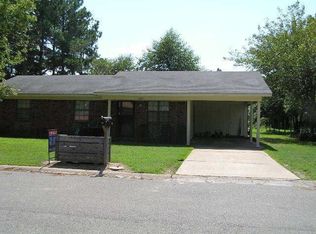 909 Lelia St, Newport, AR 72112