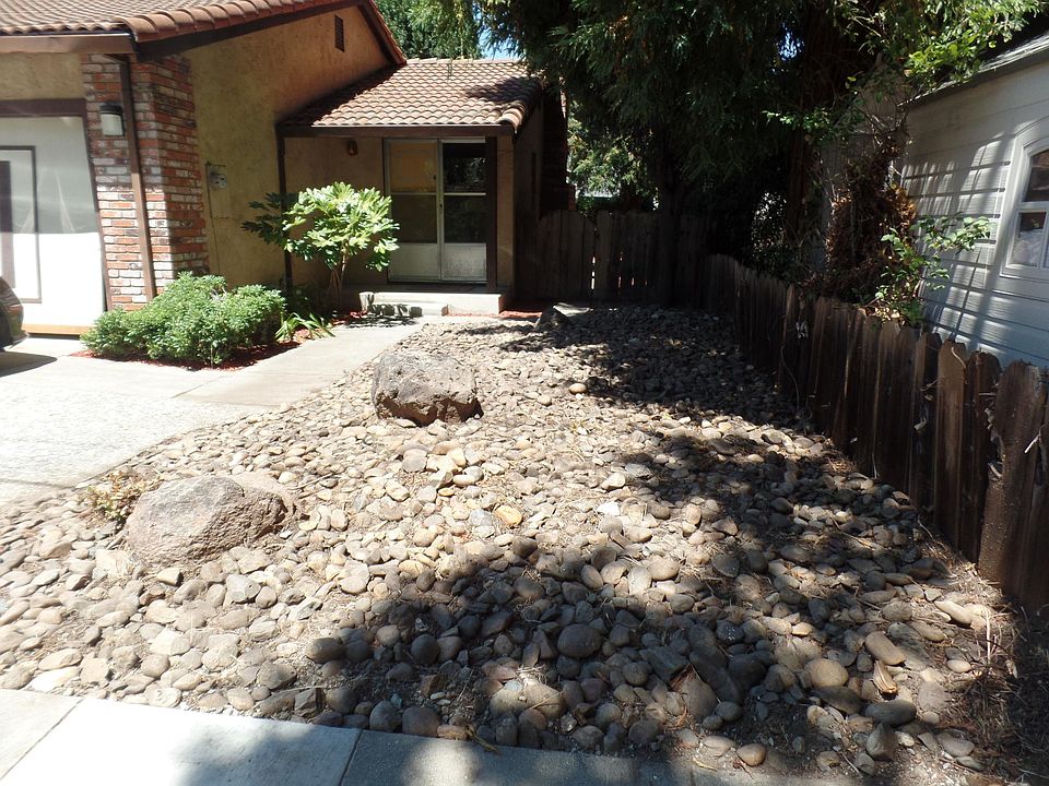 1st image of 635 Alhambra Ln