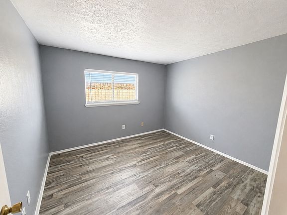 3rd image of 5205 Gulfport Dr