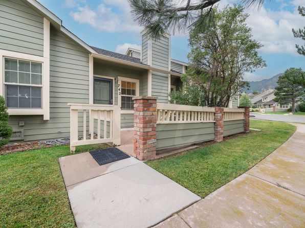 742 Crown Point Dr