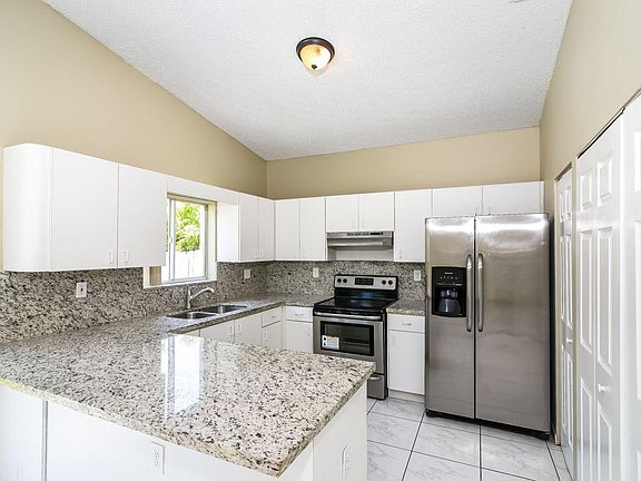 4th image of 14936 SW 39th St #14936
