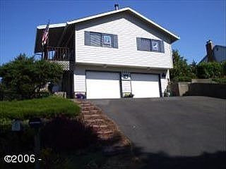 5th image of 3565 NE Surf Dr