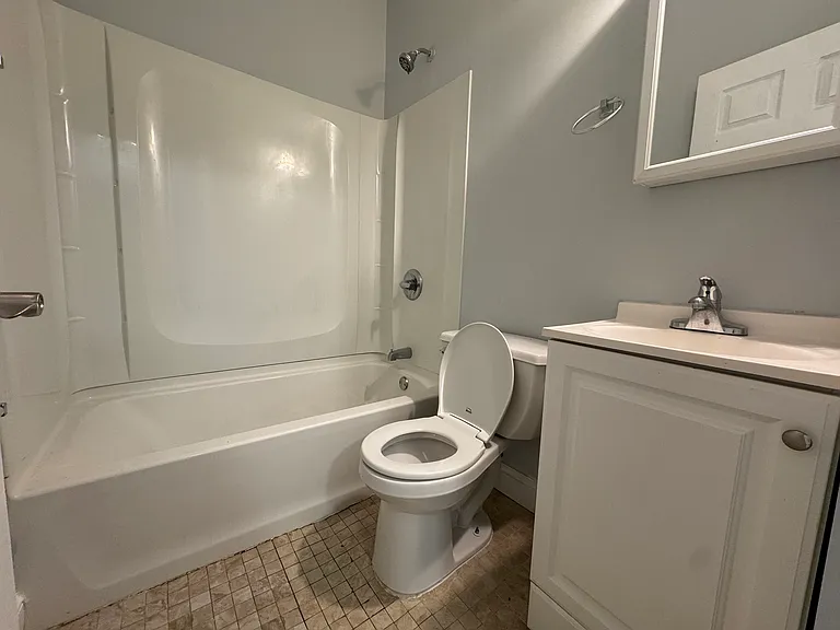 19 Orchard St #1A — Photo 10