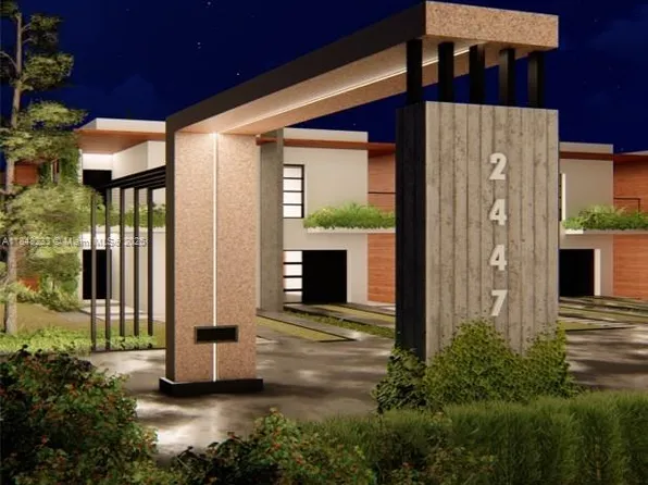 2447 Pierce St, Hollywood, FL 33020