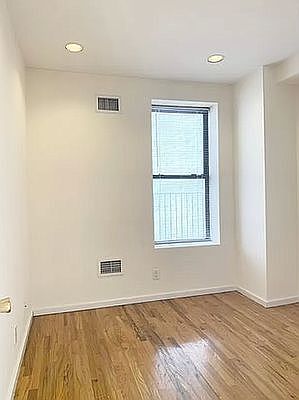 5th image of 1627 Park Ave APT 4C