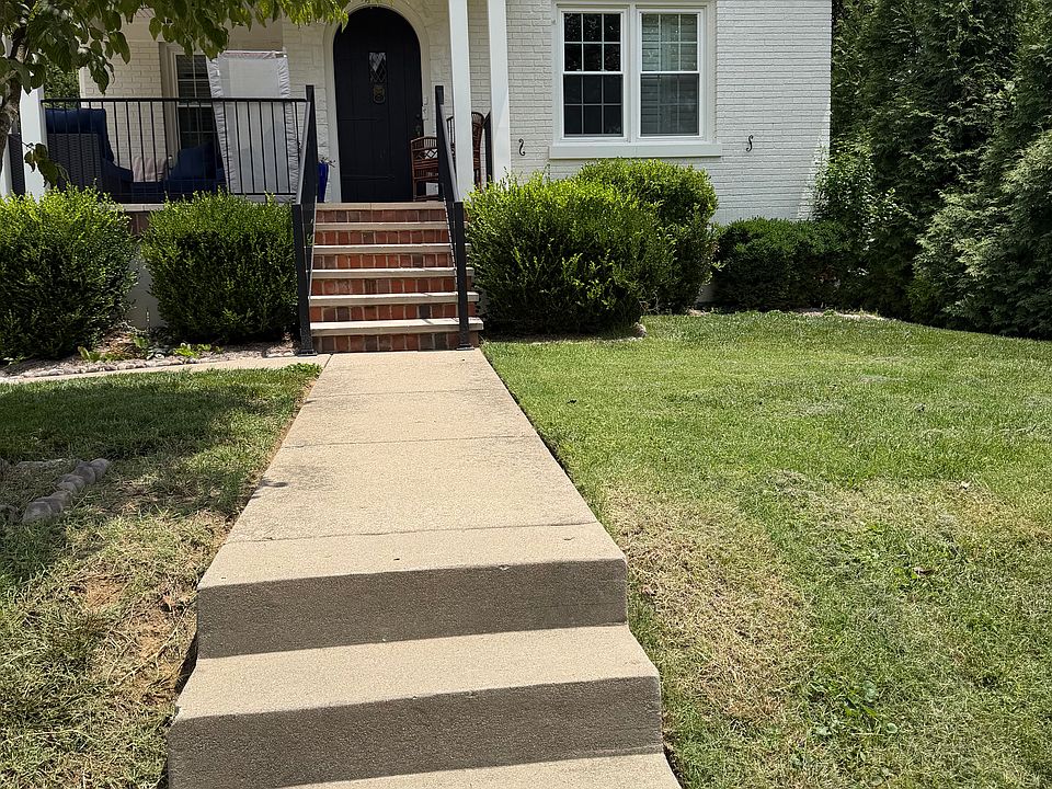 1st image of 421 McCready Ave