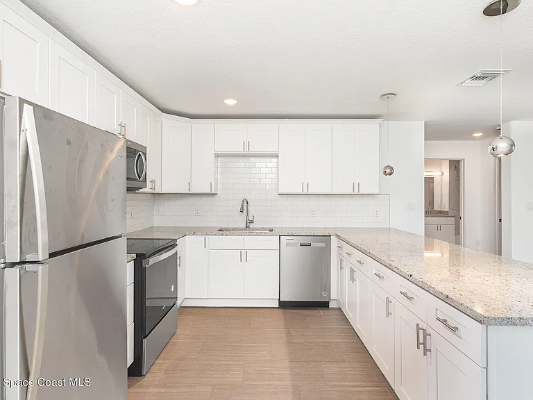 1635 Par St NE #2103 — Photo 11
