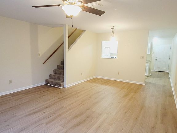 4th image of 836 W Georgia St #B
