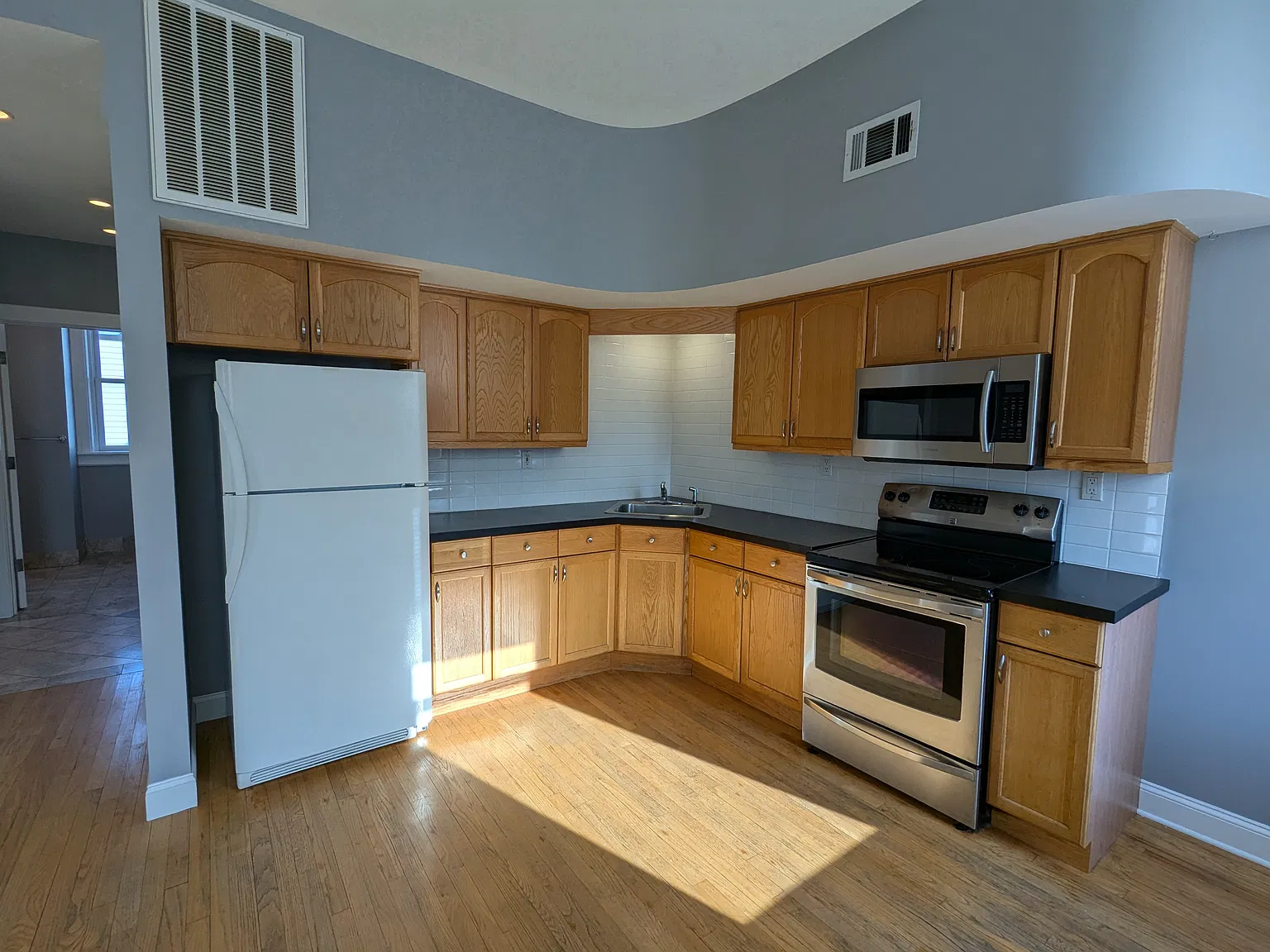 1 bed, 500 sqft, $1,295 — Photo 4