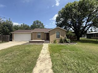 511 S Lewis Ave, Kerrville, TX 78028