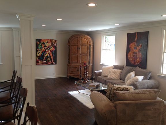 Living Room Pic 1