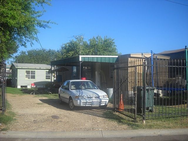 1st image of 3518 S Malinche Ave