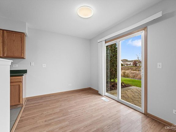 5th image of 283 Capitol Dr Unit B