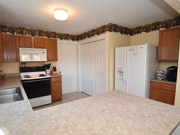 4th image of 422 Glencroft Dr