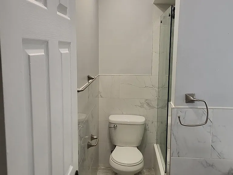 7430 Kennedy Blvd #103 — Photo 14