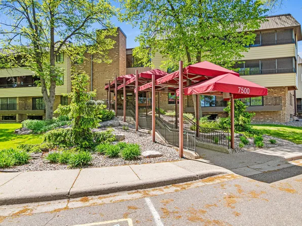7500 Cahill Rd APT 101C, Edina, MN 55439