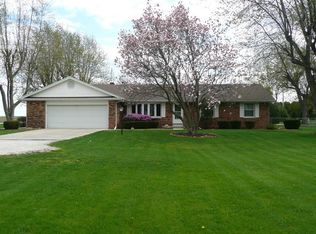 866 N 1790w Rd, Kankakee, IL 60901