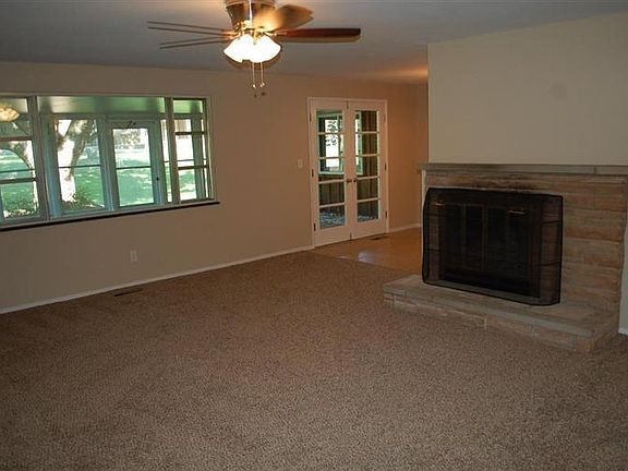 5th image of 4109 Benfield Dr