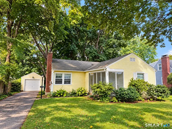 33 Howard Avenue, Middletown, CT 06457