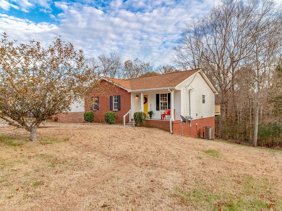 1st image of 743 Acorn Dr
