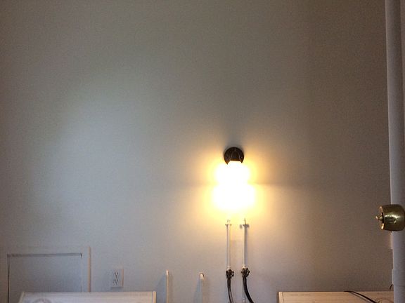 4th image of 18309 Parkmount Ave