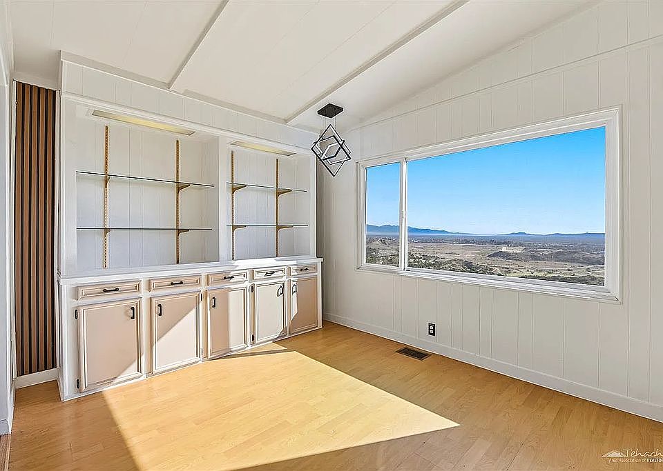 1st image of 24303 Woolsey Cyn Unit 15