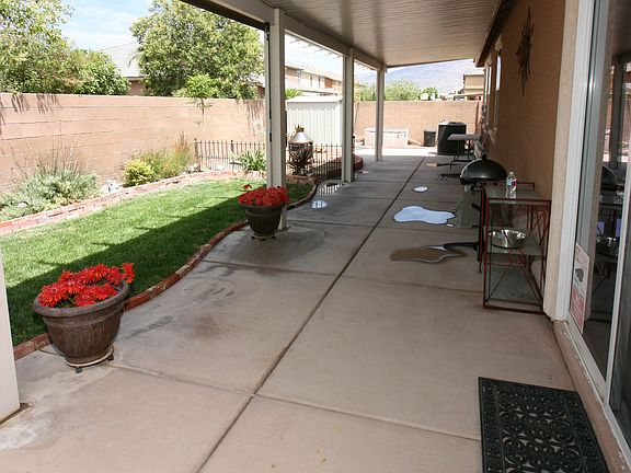 3rd image of 8113 Pink Desert St
