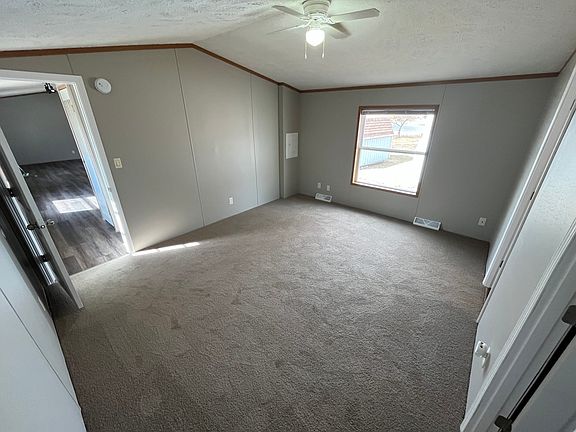 5th image of 15057 Forest Blvd N Trailer 3