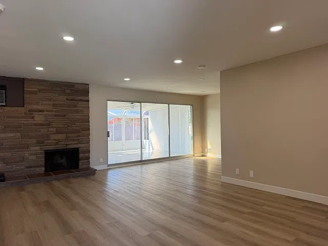 4 bed, 1355 sqft, $4,500 — Photo 1