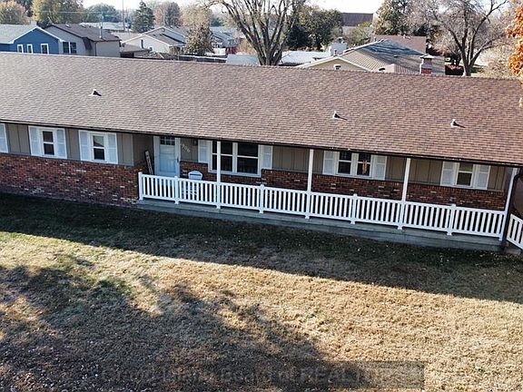 2nd image of 1906 S Blaine St