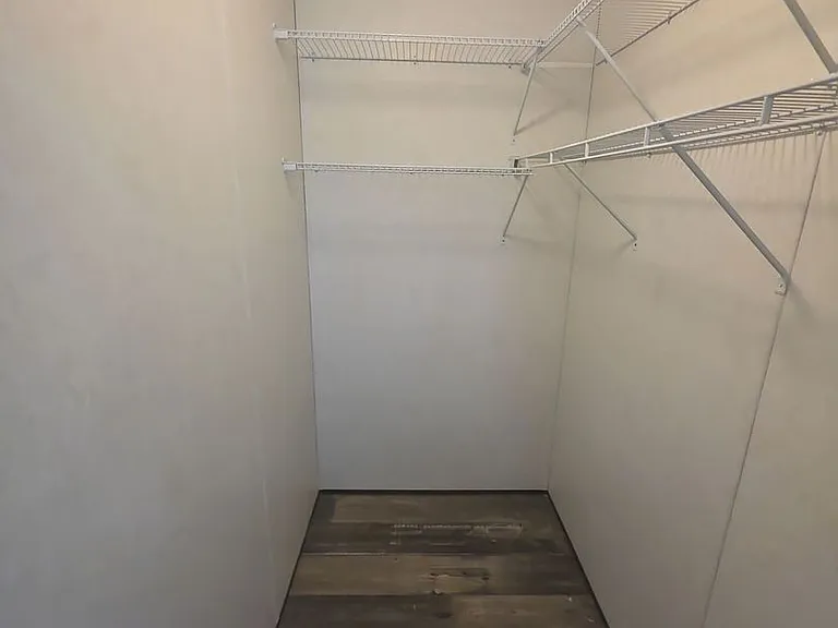 175 Oak Ln — Photo 5