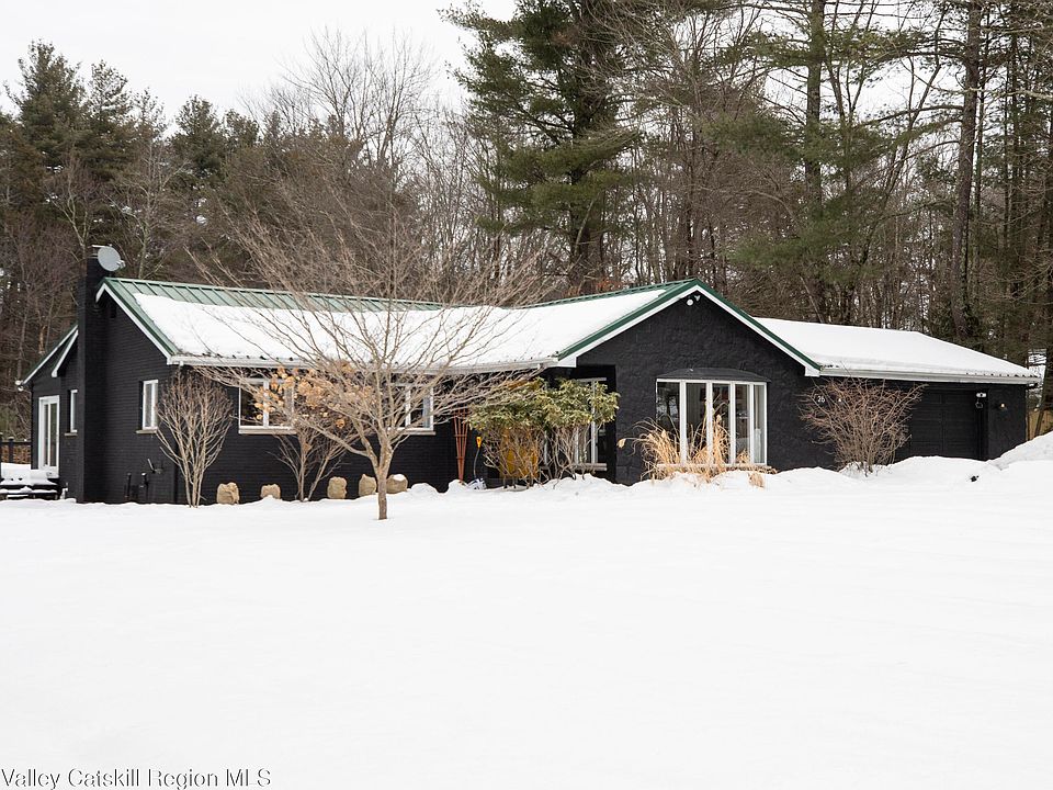 1st image of 26 Krom Road