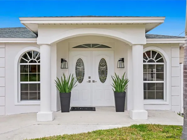 1975 Montana Ave NE, Saint Petersburg, FL 33703