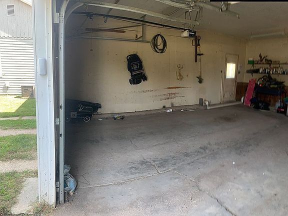 2nd image of 5245 NW 10th St