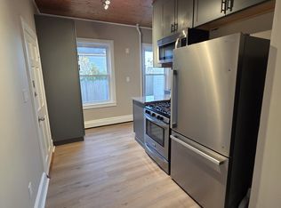 2 Louisburg Pl #1, Providence, RI 02909