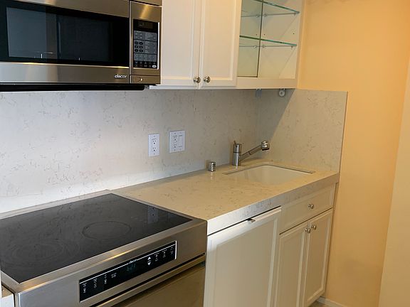 3rd image of 1177 California St APT 706