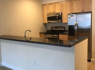 406 Norwest Dr APT 1, Norwood, MA 02062