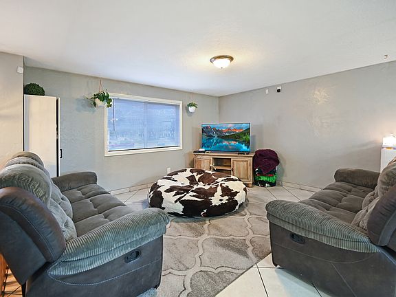 3rd image of 178 Riverwalk Cir