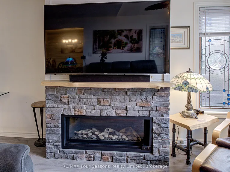 9 Brooke Ave — Photo 24