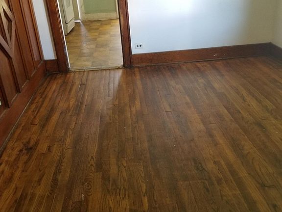3rd image of 3004 Watson Blvd
