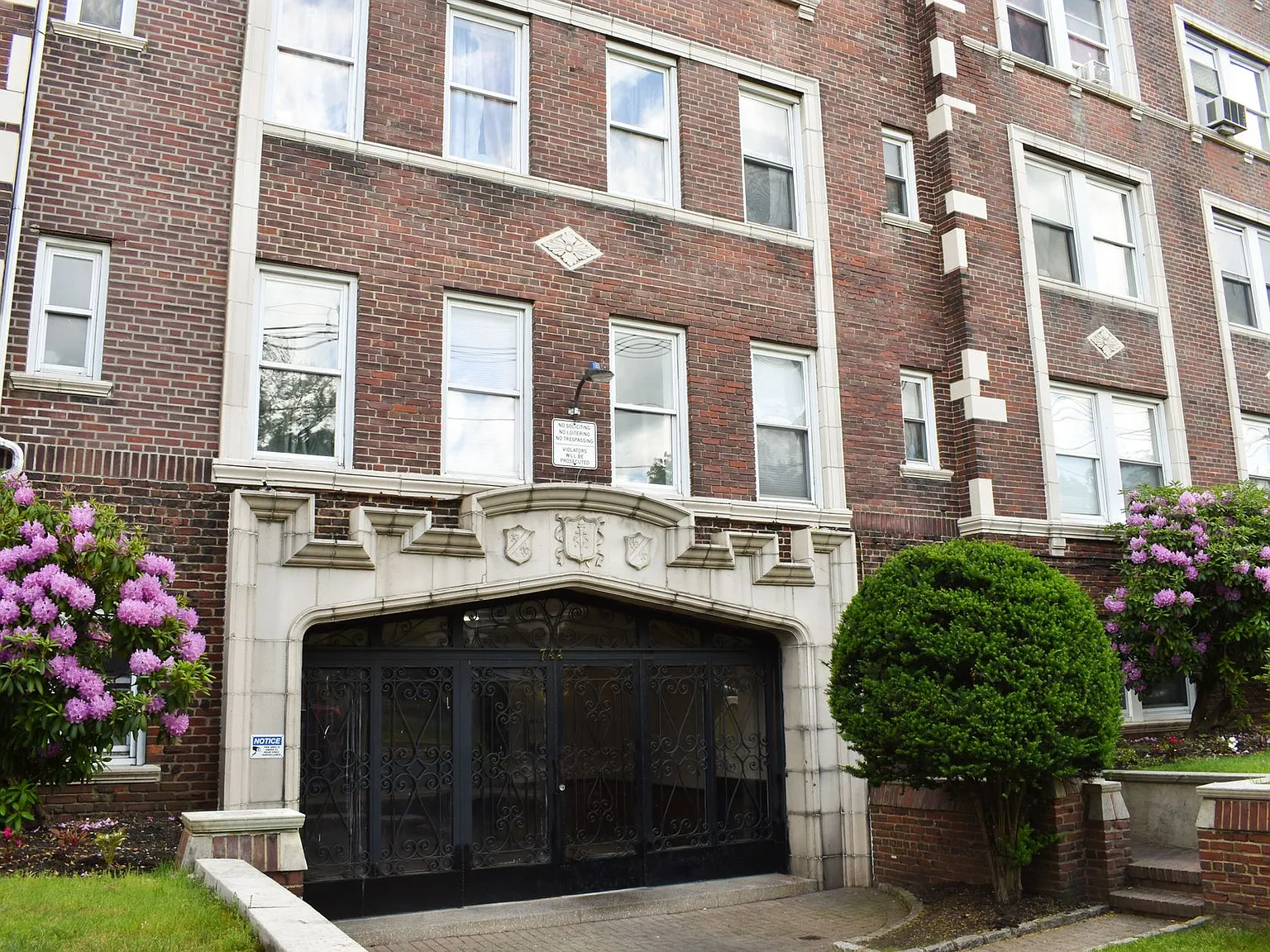 Blair Tudor Apartment Homes — Photo 2