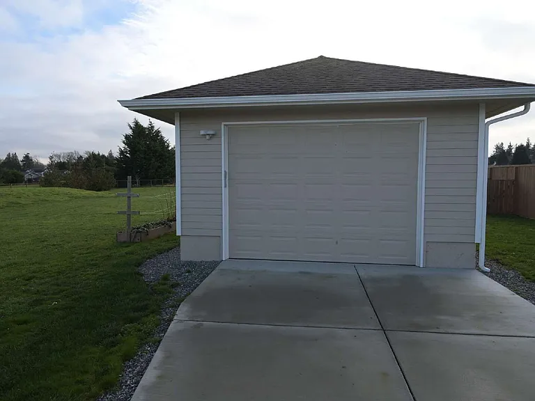 151 Quail Meadows Dr — Photo 40
