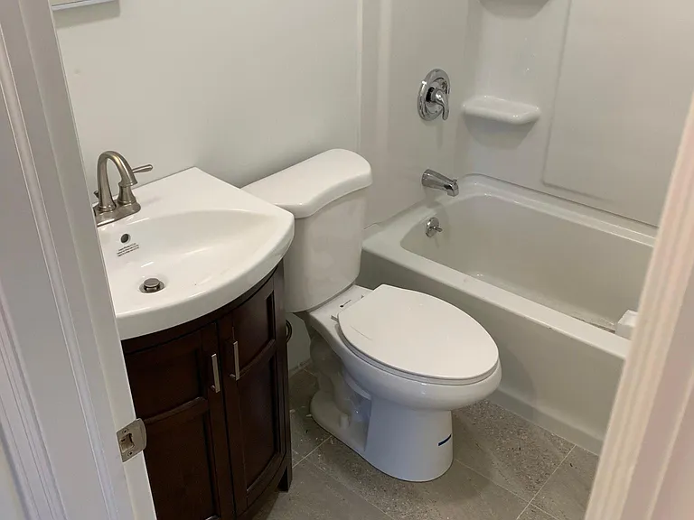 73 Ferris Ave — Photo 9