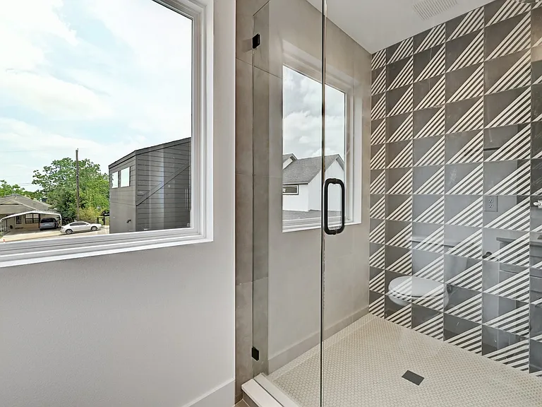 2308 Maxwell Ln #2 — Photo 11