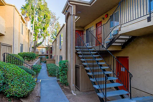 Parkview Poway Apartments Photo 1
