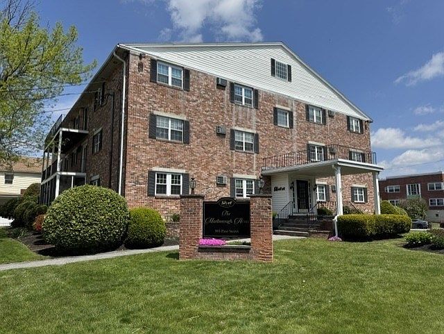 1st image of 305 Pine St APT 12