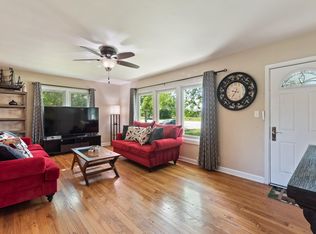 N72W15502 Good Hope Rd, Menomonee Falls, WI 53051