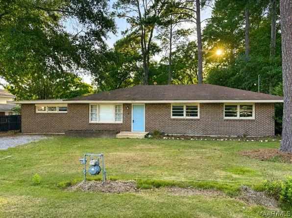 5131 Grace St, Millbrook, AL 36054